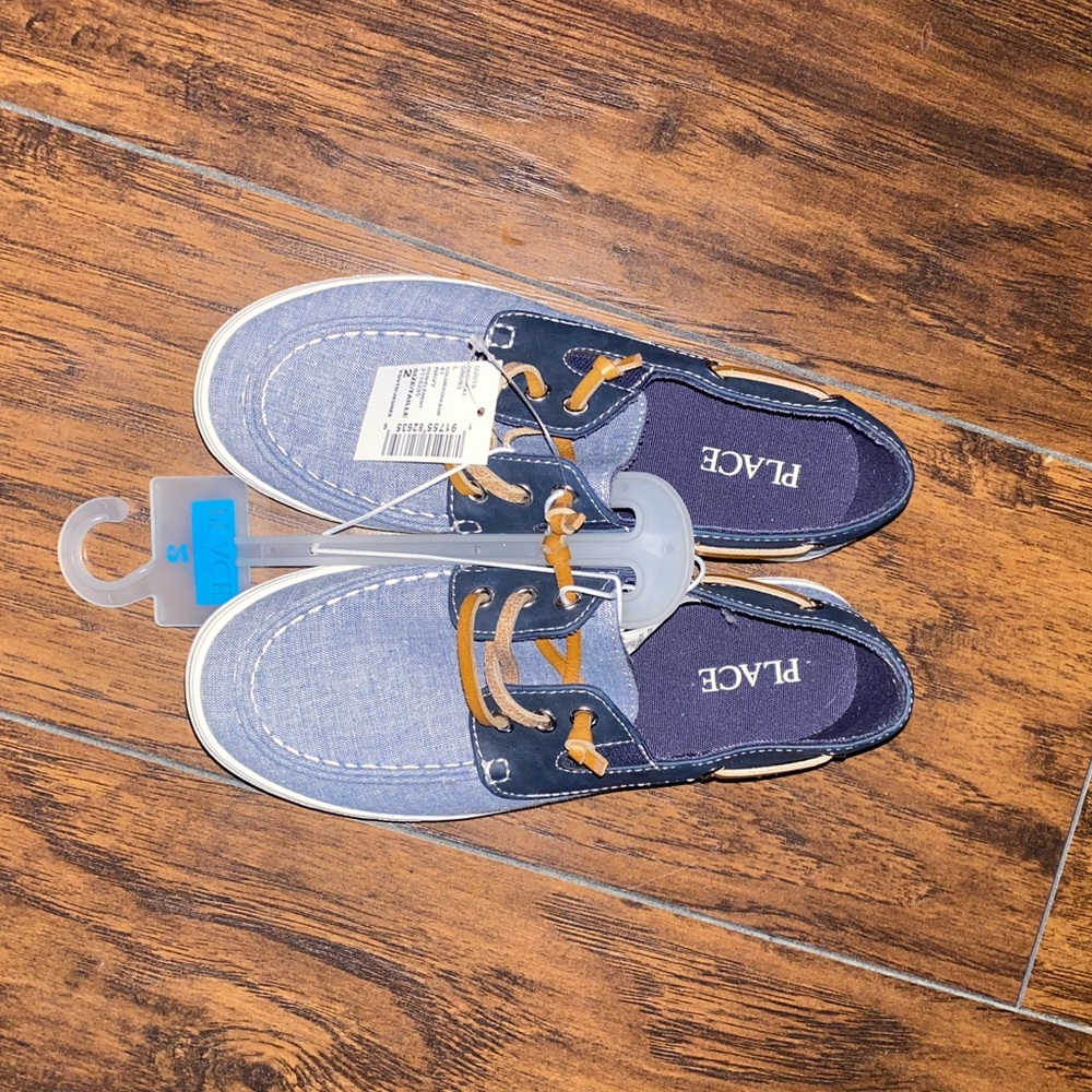 The Children’s Place boat shoes